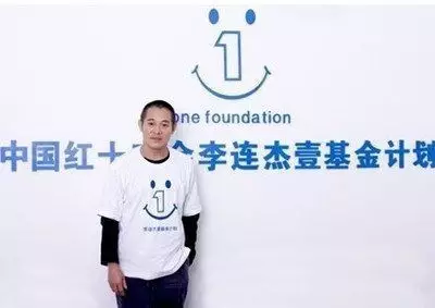 李雪琴爆红背后的推手揭秘：团队策略与机遇融合